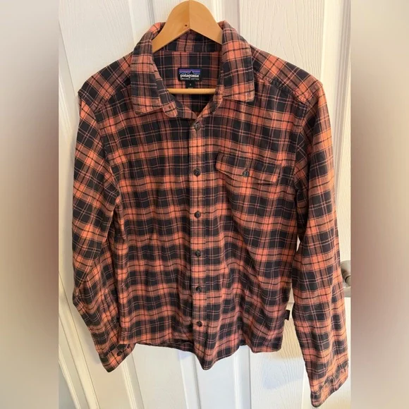 Patagonia Organic Cotton Plaid Flannel 
Size: S - Picture 2 of 9